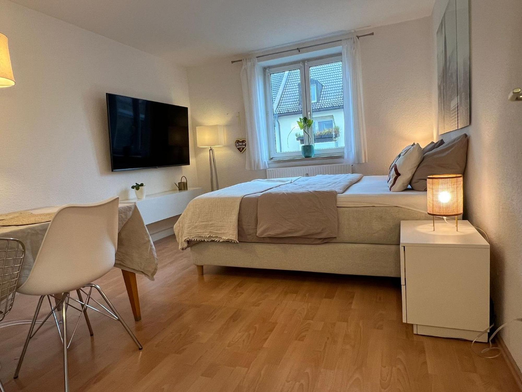 Wunderschoene 3 Zimmer Mitten In Schwabing Apartment *
